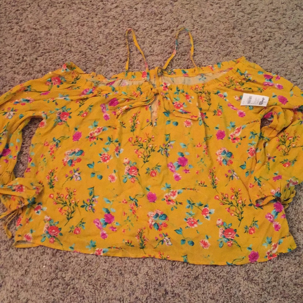 Mustard colored floral shoulder top!