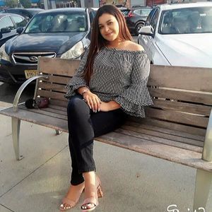 Meet your Posher, Vanessa