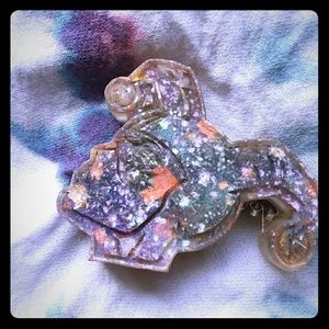 Orgonite Harley Quinn pin