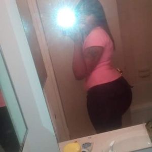 Meet your Posher, Deedee