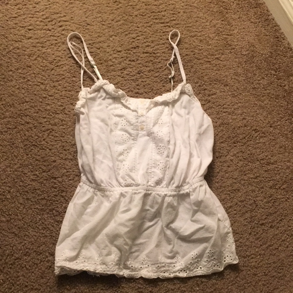 LAST CHANCE 🔶 3/$10-Aero White Cami