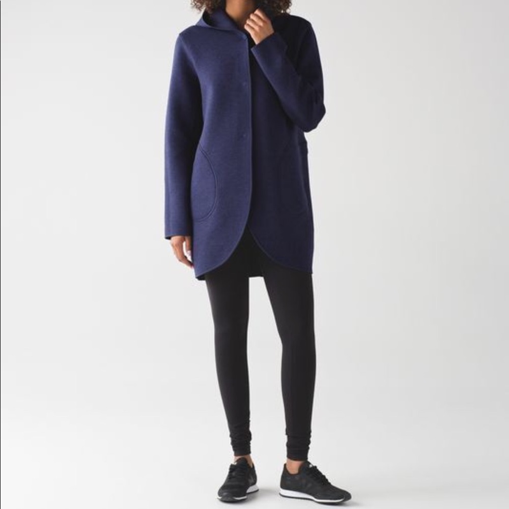 Lululemon City Bound Wrap