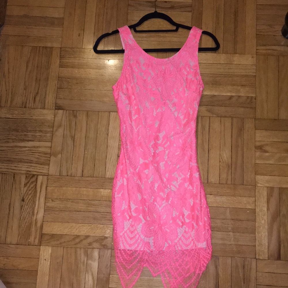 lace pink dress