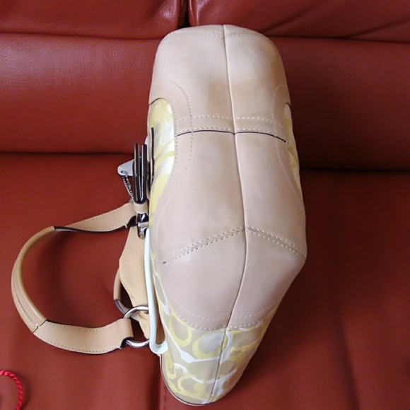 Limited Edition SOH OPT Small SV/YL Tote Coach Bag - Picture 6 of 8