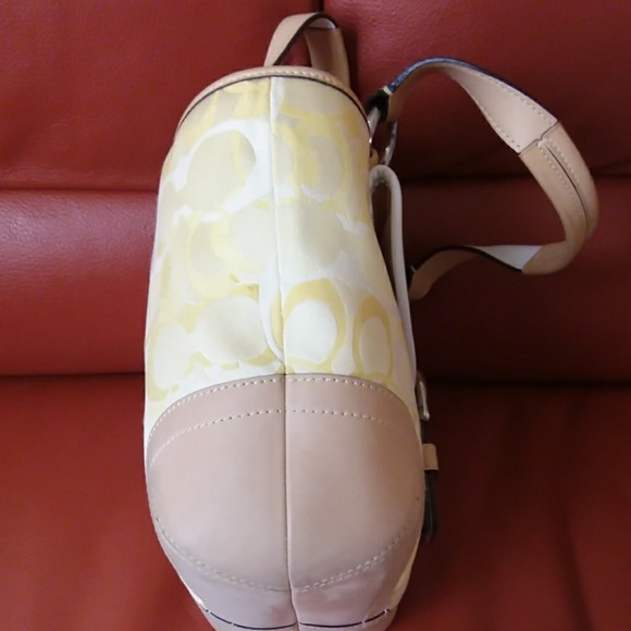 Limited Edition SOH OPT Small SV/YL Tote Coach Bag - Picture 7 of 8