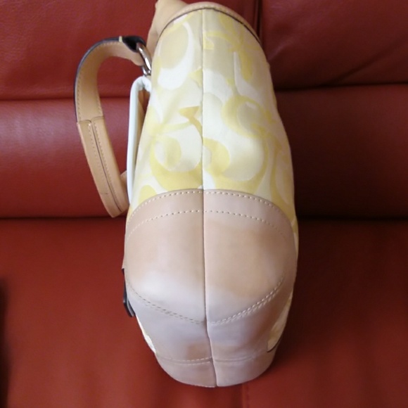 Limited Edition SOH OPT Small SV/YL Tote Coach Bag - Picture 8 of 8