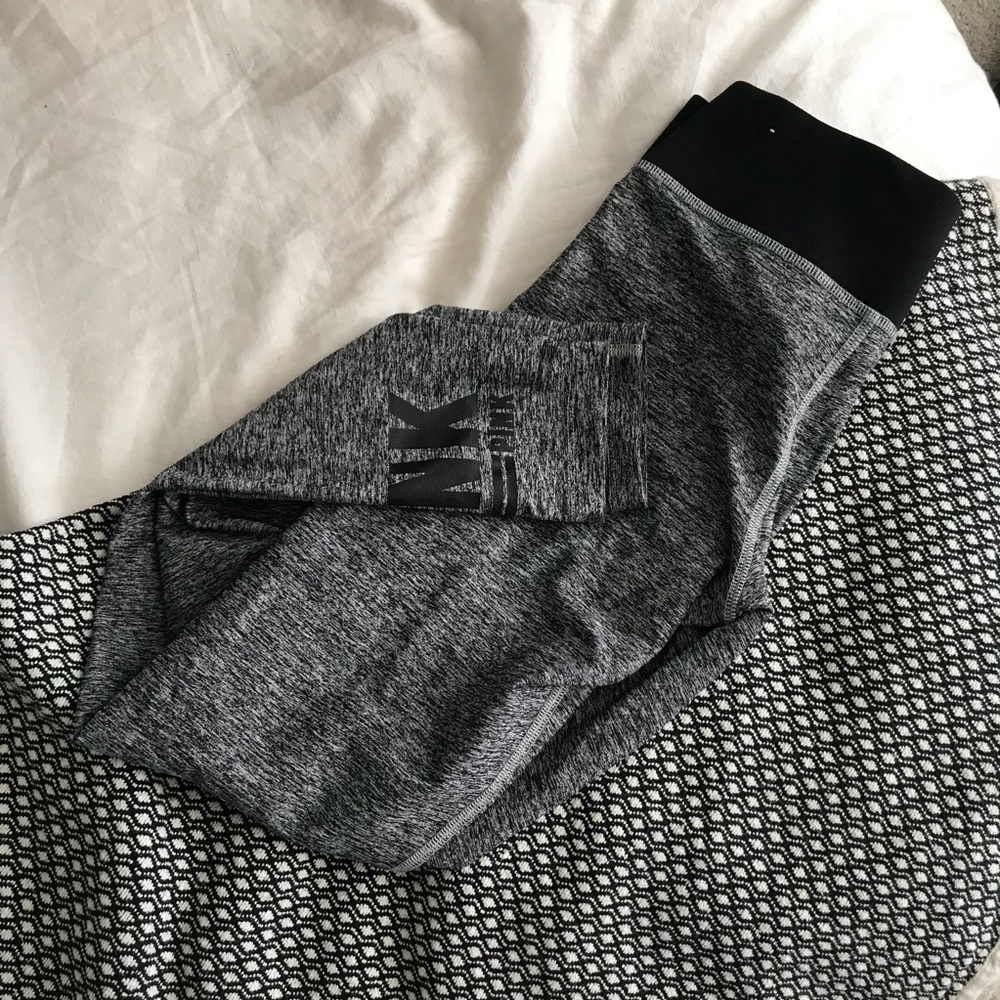 Victoria’s Secret leggings