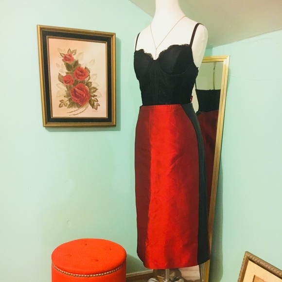 Vintage Dolce & Gabbana Red Pencil Skirt w Leather - Picture 4 of 7
