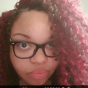 Meet your Posher, Tomeka