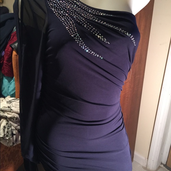 Short dresses - Picture 1 of 8