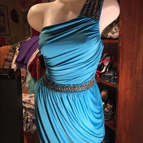 Short dresses - Picture 3 of 8