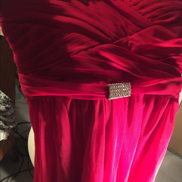 Mini dresses - Picture 1 of 8