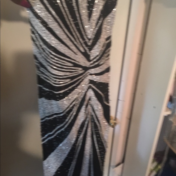 Mini dresses - Picture 5 of 8