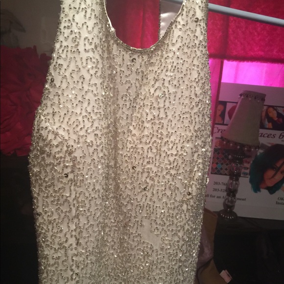 Mini dresses - Picture 8 of 8