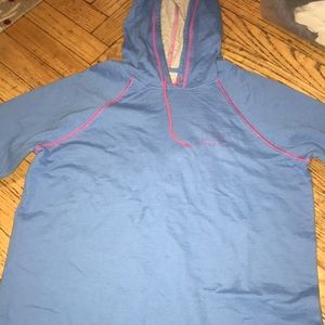 Vineyard Vines sweatshirt