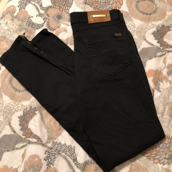 Zara Denim - Zara Basic Black Ankle Zip Skinny Jeans