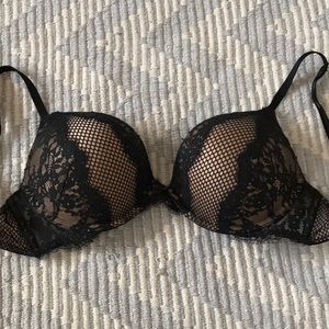 Victoria’s Secret bombshell bra.