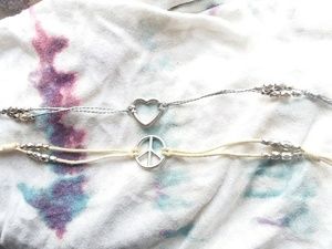 Lot of two bracelets