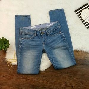 GAP ALWAYS SKINNY FACTORY DISTRESSED JEANS SZ 26/2