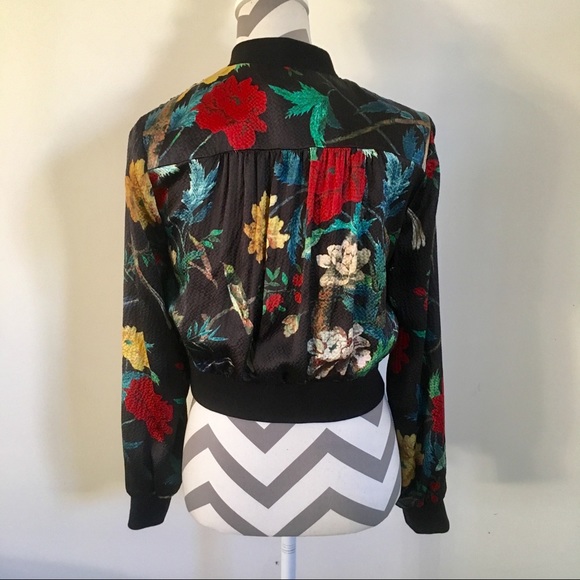Alice+Olivia Black Floral & Bird Print Silk Jacket - Picture 5 of 8