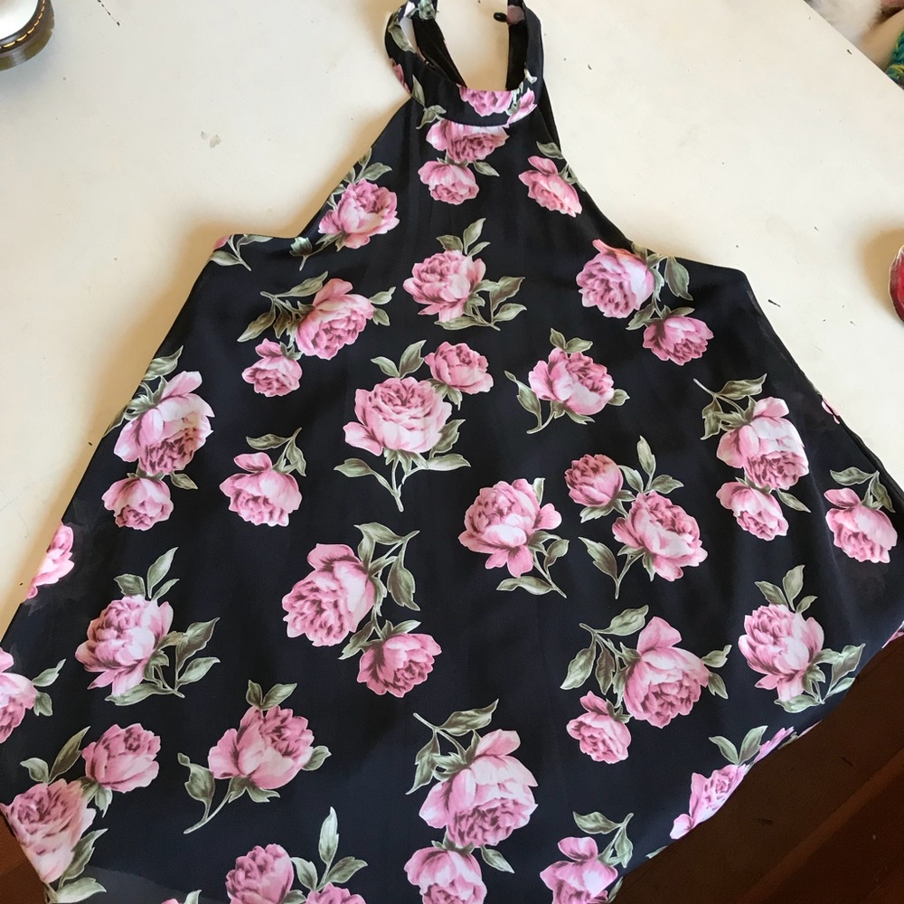 Des Elle rose dress in Medium