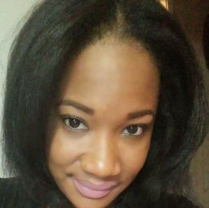 Meet your Posher, Courtney