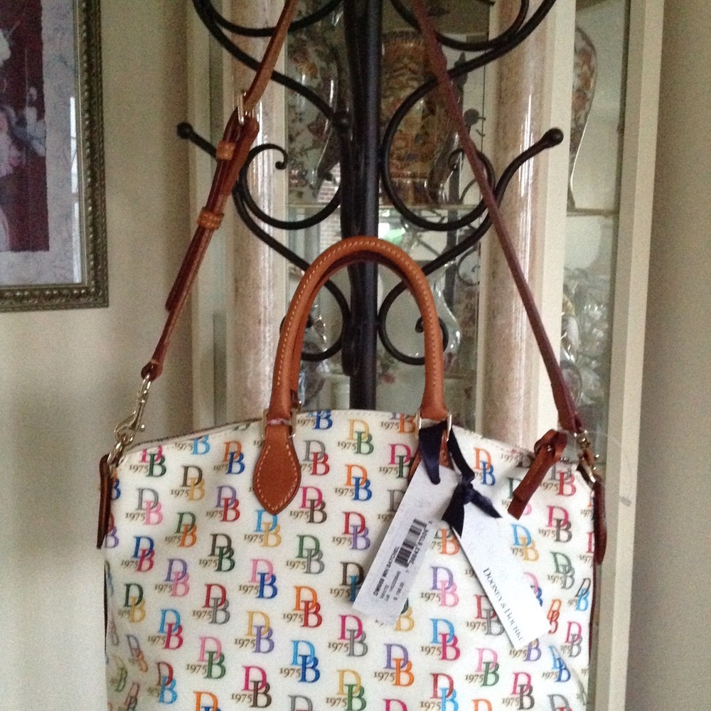 100 % AUTHENTIC DOONEY & BOURKE HANDBAG