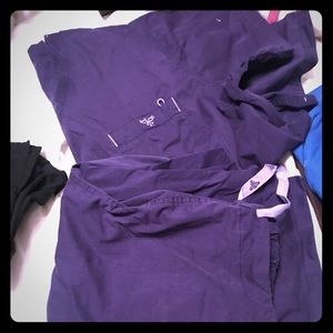 Med Couture scrub set top and bottom purple 2XL