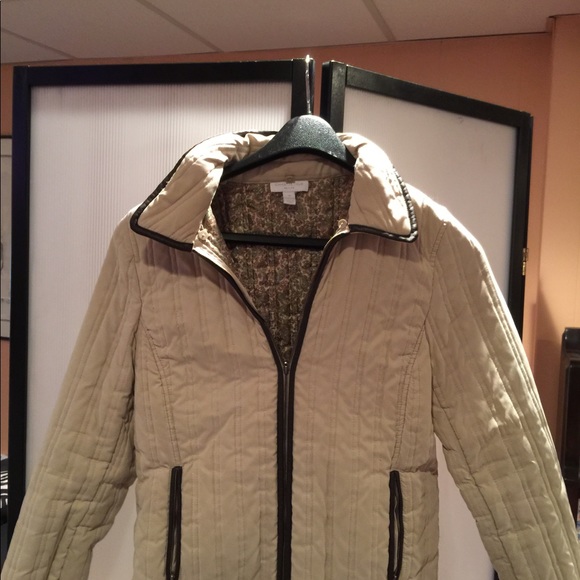 Jacket and sweaters great fit - Picture 2 of 8