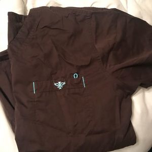 Med Couture scrub top. Dark brown/turquoise 2XL