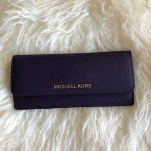 Micheal Kors wallet