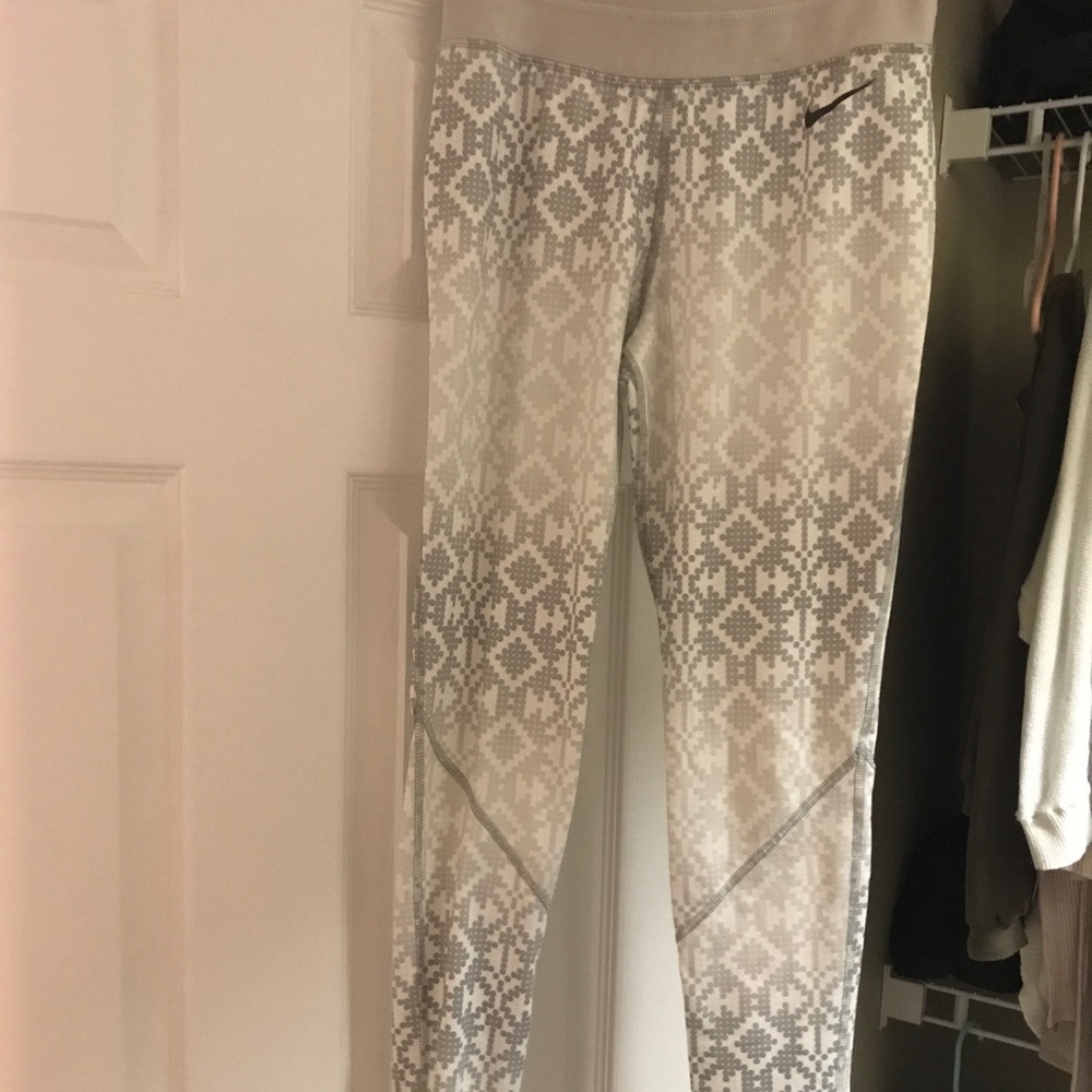 Nike thermal leggings