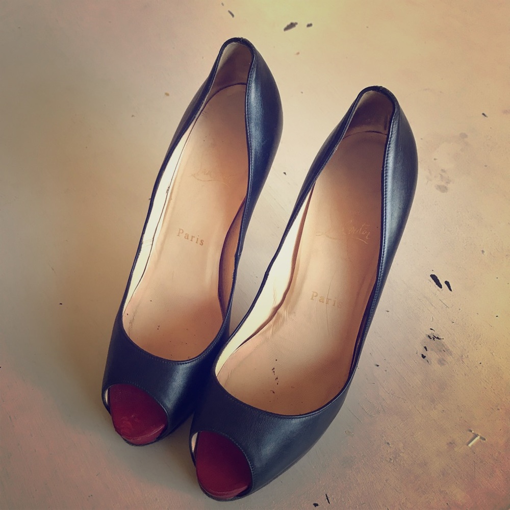 Christian Louboutin black peep toe leather pump