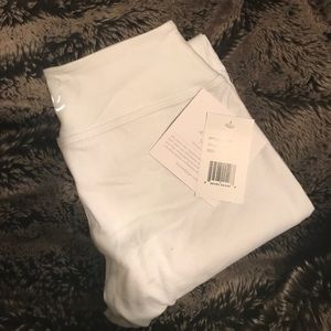 Beyond Yoga Essential Legging White