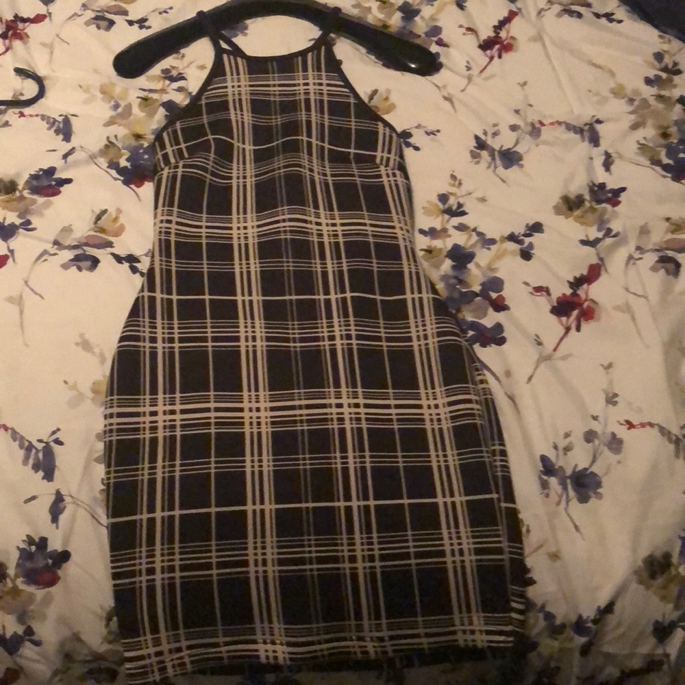 Super cute plaid dress 👗 🔥🌟