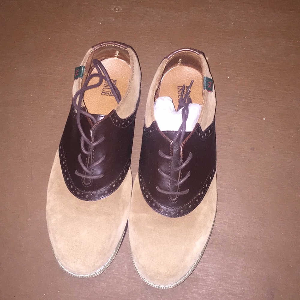 Bucks school shoes