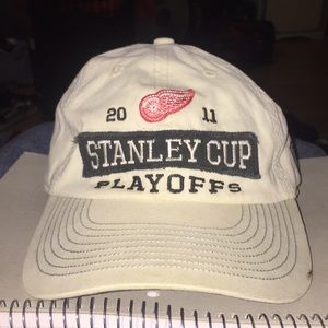 Red wings Stanley cup 2011 play off hat