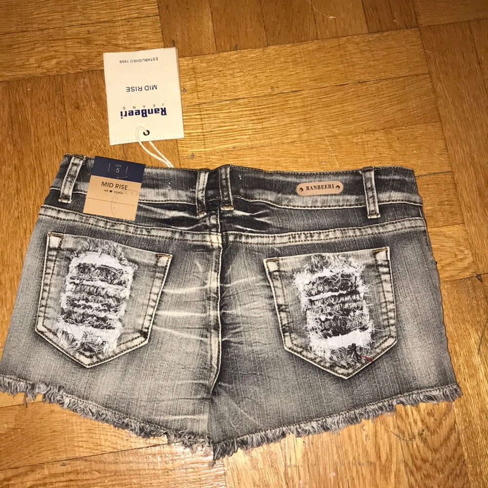 Nwt ranbeeri shorts size 5