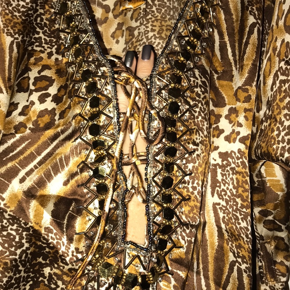 Top - Picture 2 of 5
