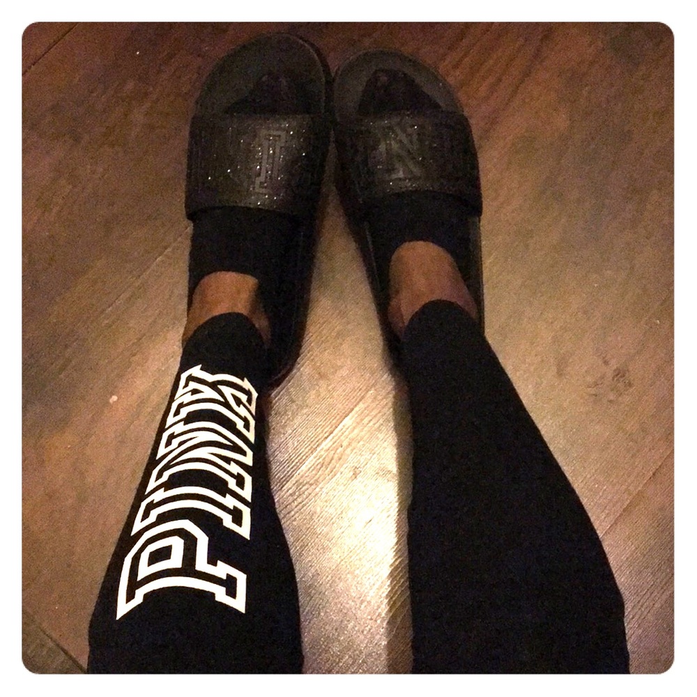 VICTORIA SECRETS ((PINK)) Leggings with PINK LOGO