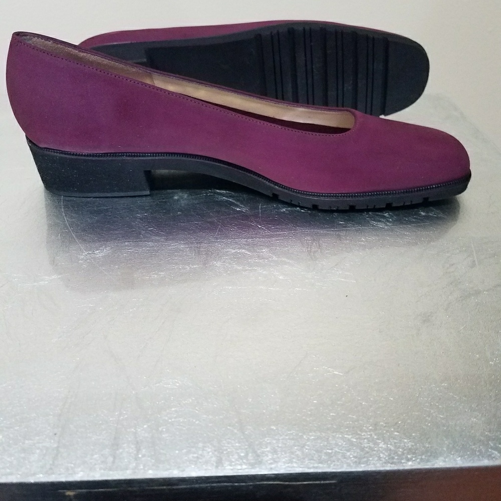 Shoes - Picture 2 of 2