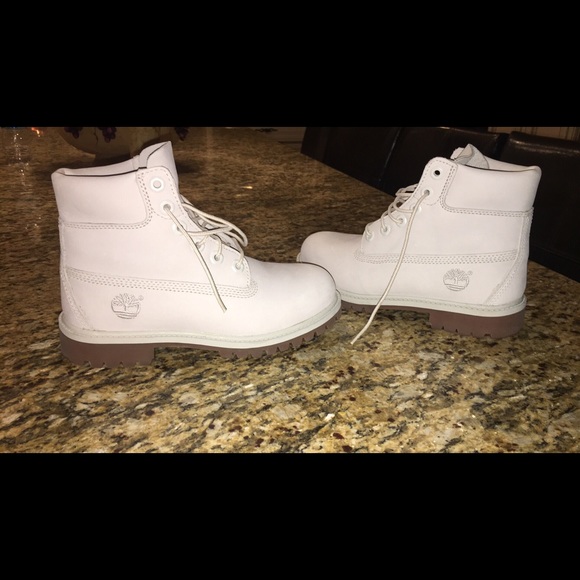 ladies white timberland boots