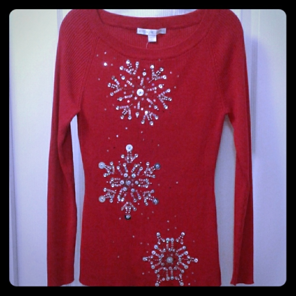Red, long-sleeved sweater