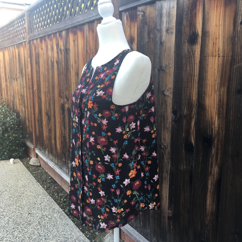 Floral Blouse - Picture 4 of 6