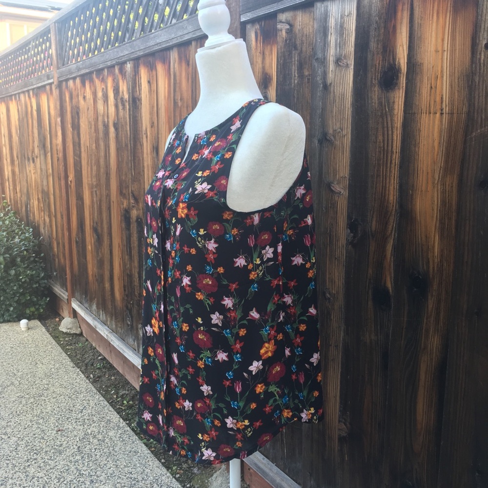 Floral Blouse - Picture 6 of 6