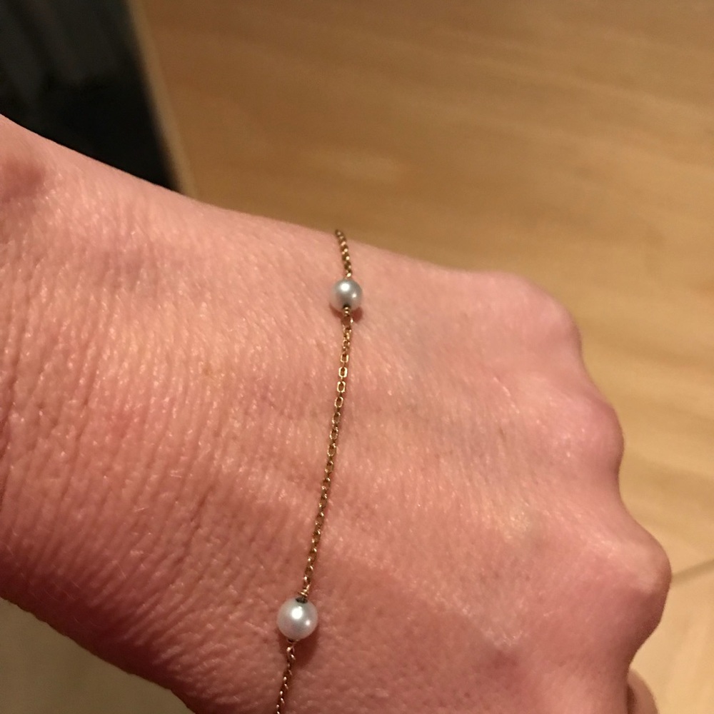 14 karat gold bracelet with pearls