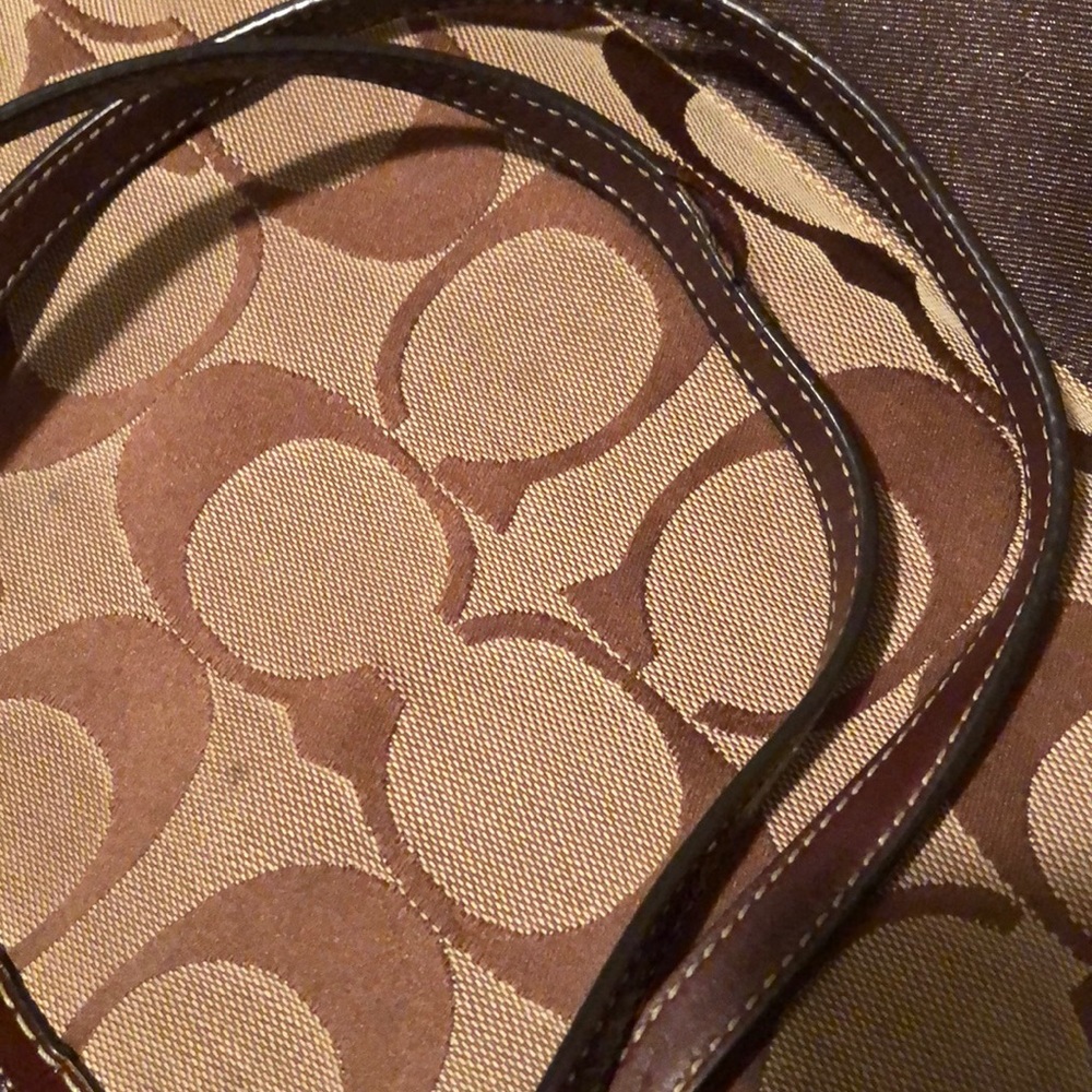 Coach Tote - Picture 3 of 4