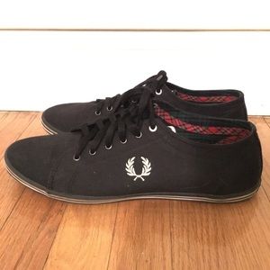 Fred Perry twin tipped shoes