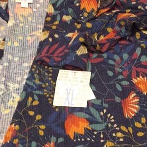 XL Lularoe Sarah