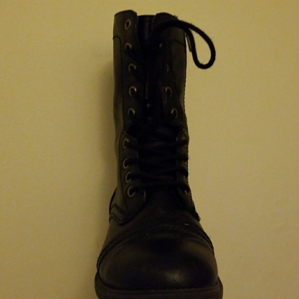 Black boots
